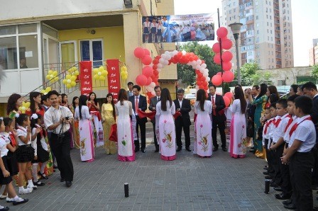  Khánh thành lớp học tiếng Việt cho con em cộng đồng Việt Nam tại Odessa (Ucraina) - ảnh 1